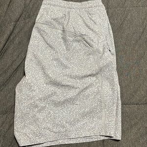 Men’s Lululemon Pace Breaker Shorts 7in Linerless